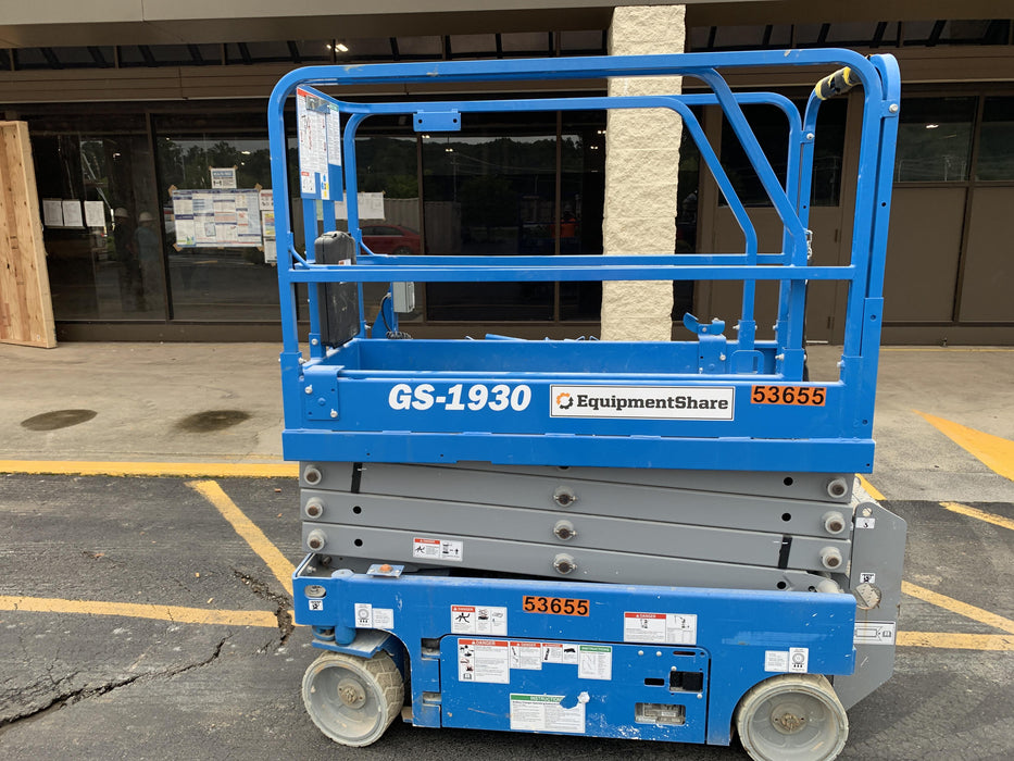 2019 Genie GS-1930 Fixed Rails with Chain Entry