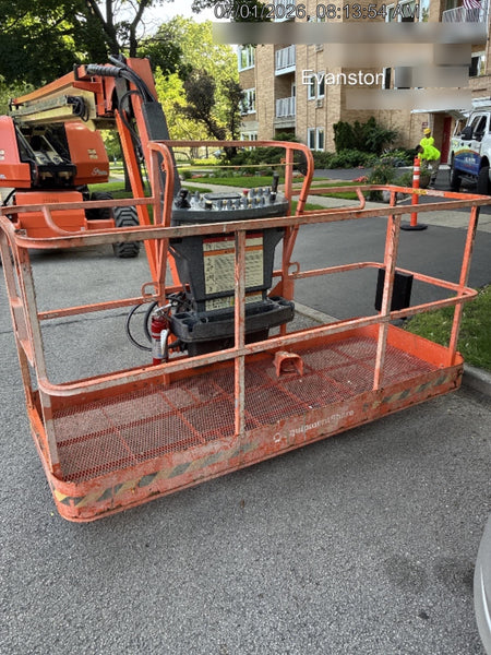 2022 JLG 660SJ
