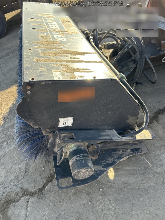 2019 PALADIN Sweepster SB72