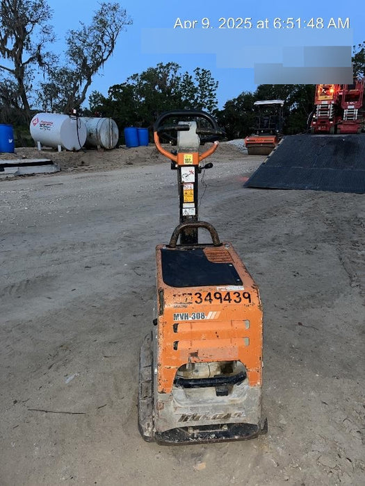 2023 Multiquip MV308GH Honda GX270, 18" Plate, Tachometer