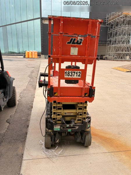 2021 JLG ES1932