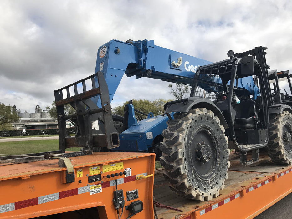 2018 Genie GTH-636 Genie GTH-636 w/Open ROPS, Solid Tires, Work Light/Beacon, 48" Carriage and Forks