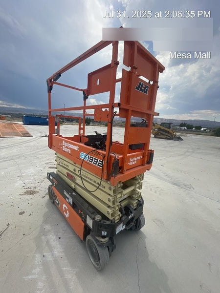 2022 JLG ES1932