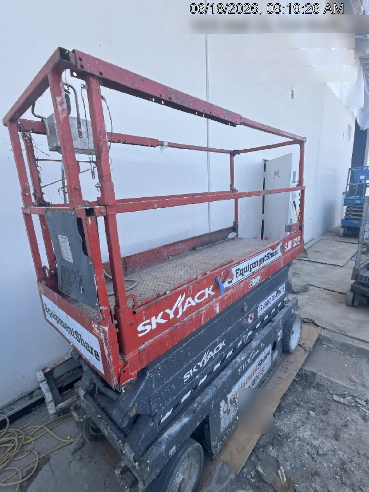 2018 Skyjack SJIII-3226 Skyjack SJIII3226 Scissor Lift w/Trojan Batteries