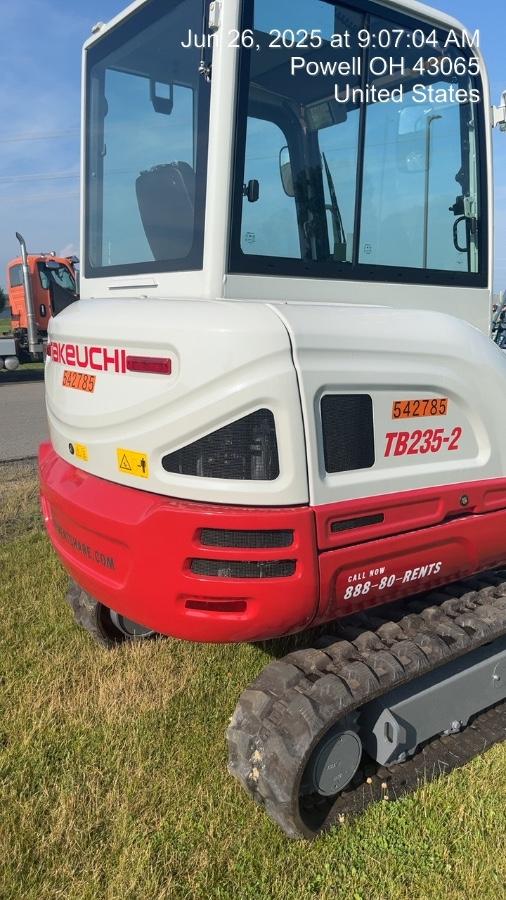 2025 TAKEUCHI TB235-2CR
