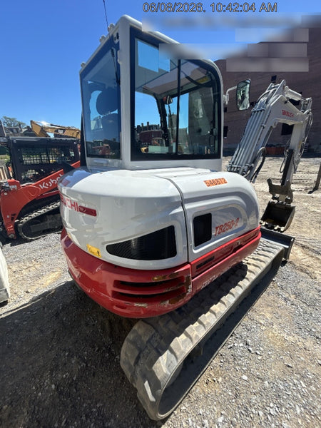 2025 TAKEUCHI TB250-2CR