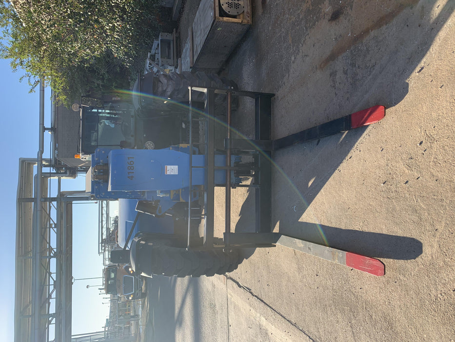 2019 Genie GTH-844 Cab/Heat/AC, Solid RT Tires, LED Work Lights, Beacon 60" QA Carriage, 48" Forks