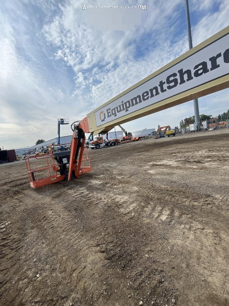 2019 JLG 660SJ