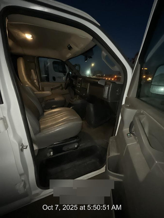 2023 CHEVROLET Express Van - Rental