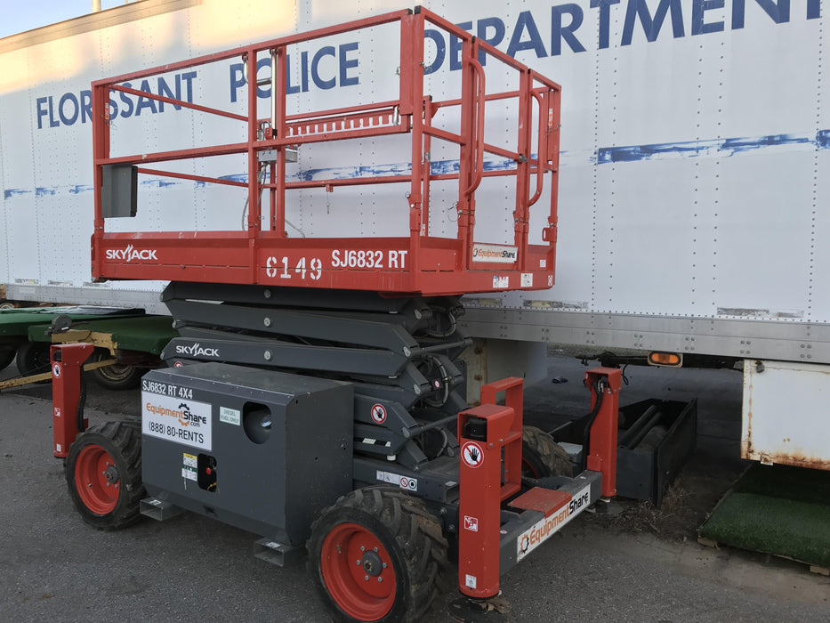 2017 SKYJACK SJ6832 RT