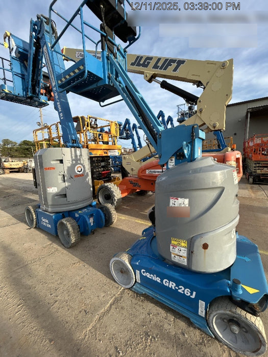 2020 GENIE GR-26J