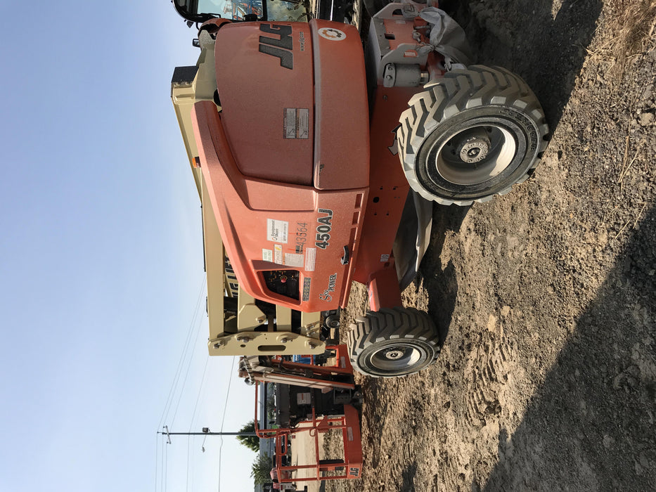 2019 JLG 450AJ