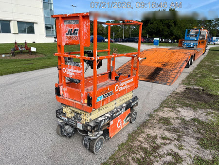 2022 JLG ES1330L