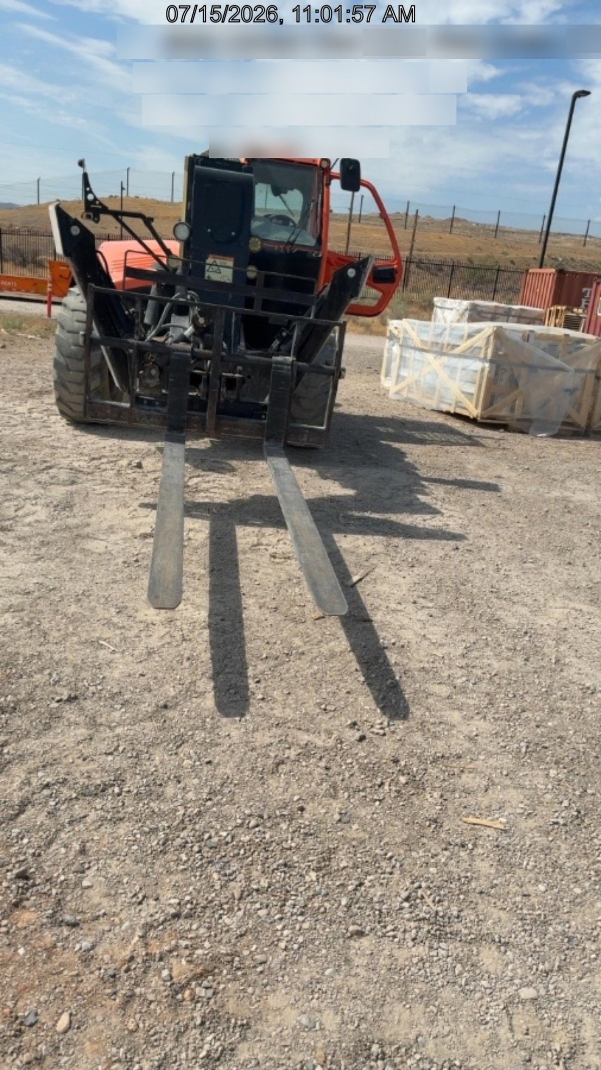 2022 JLG 1075