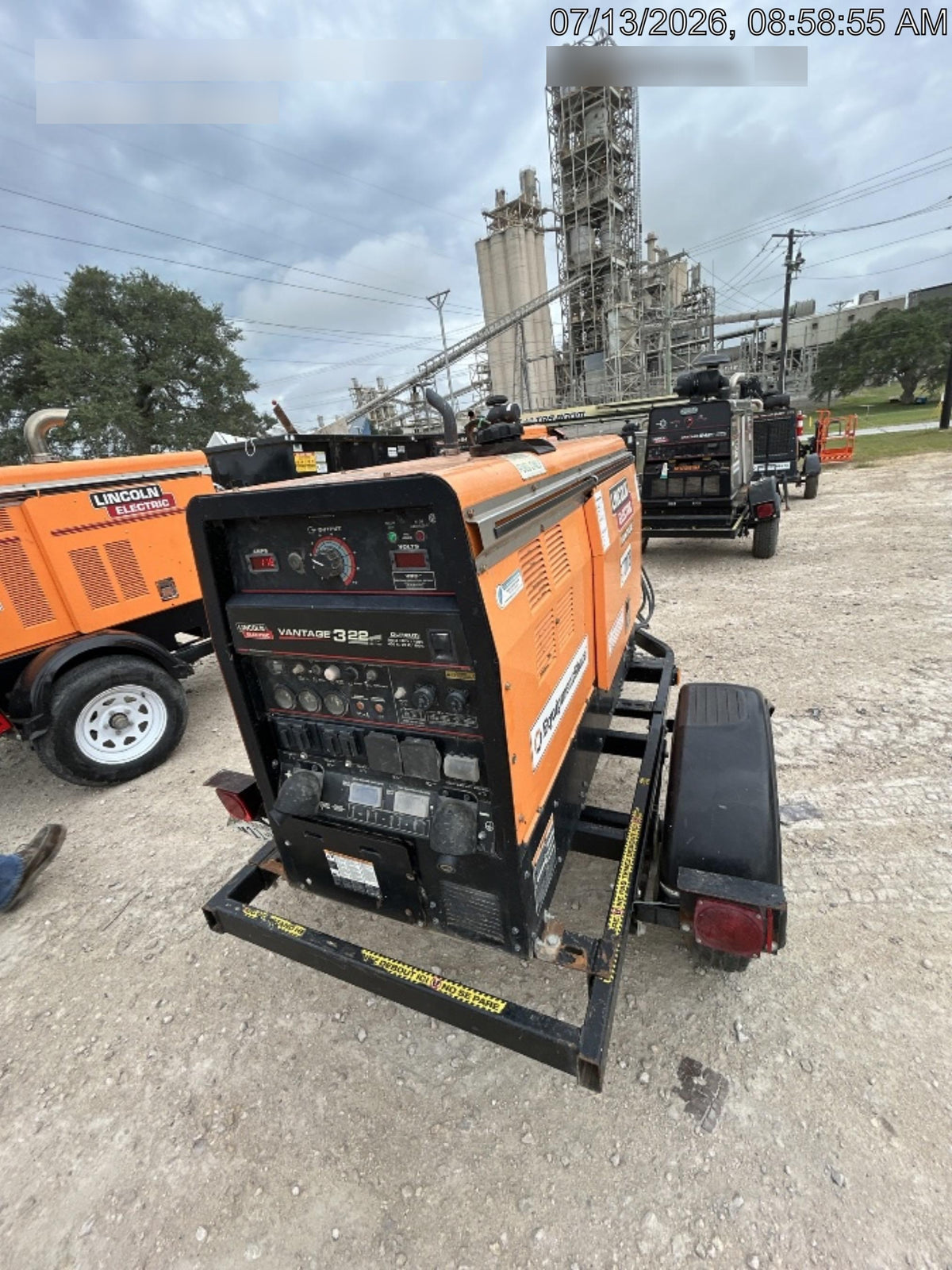 2021 Lincoln Electric Vantage 322 Vantage 322 Ready Pak 3 w/ Decals, ORANGE (includes trailer, cable rack, fender light kit) NO Telematics