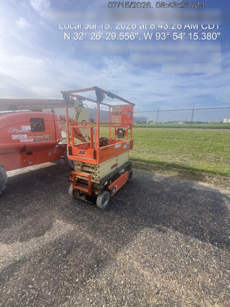 2021 JLG ES1932