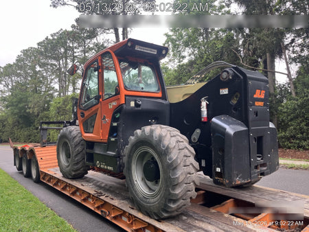 2023 JLG 1732