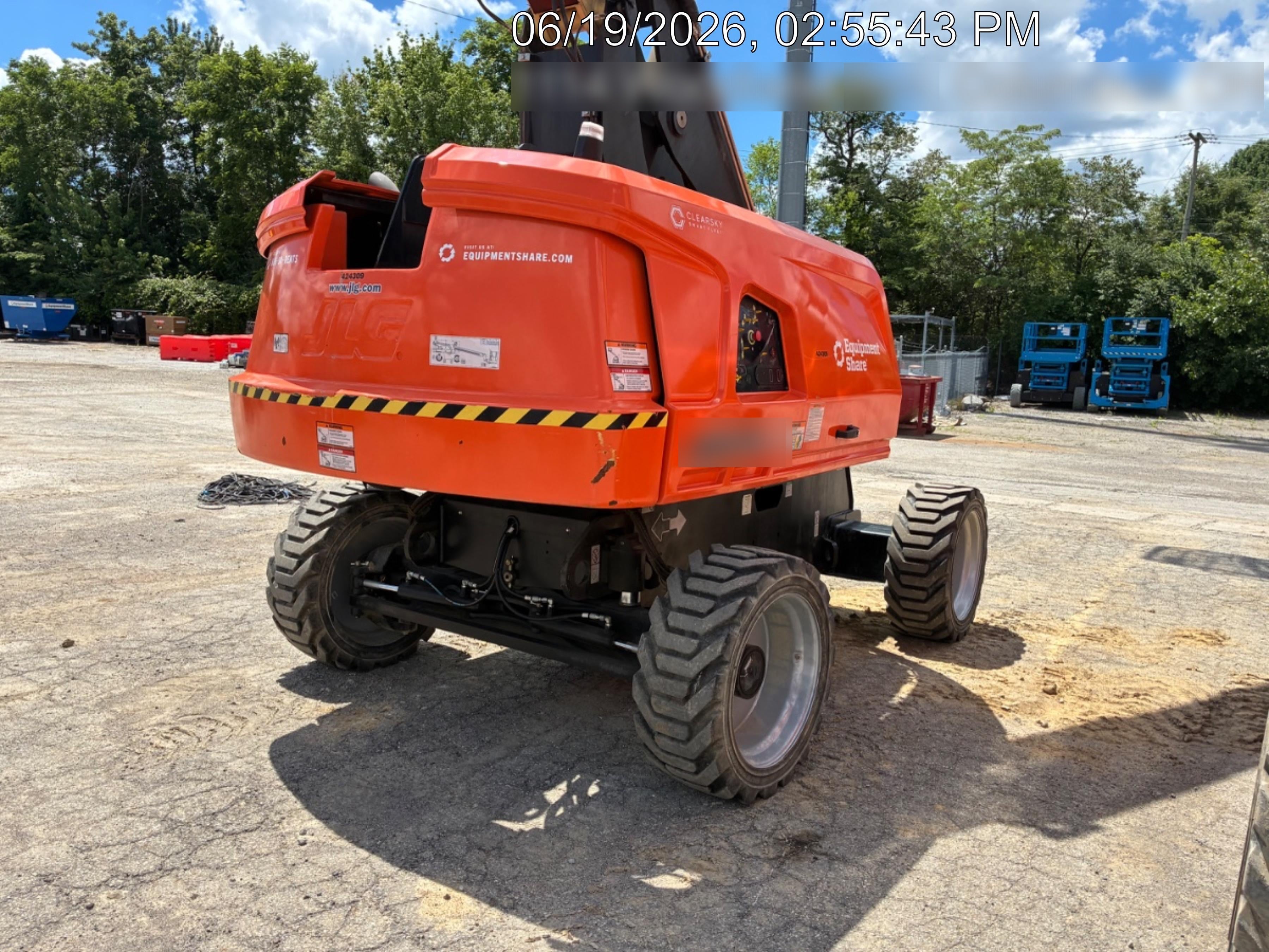 2024 JLG 660SJ