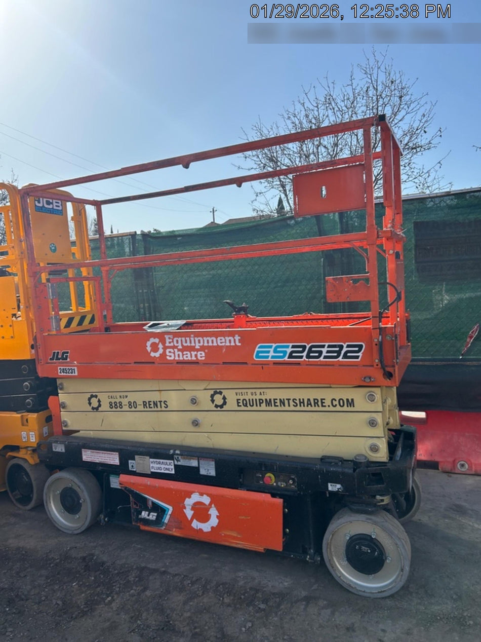 2022 JLG ES2632