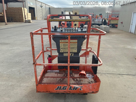 2019 JLG E400AJPN