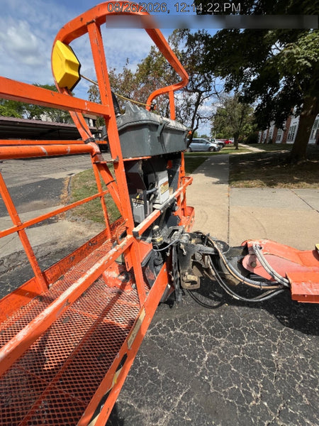 2021 JLG 400S