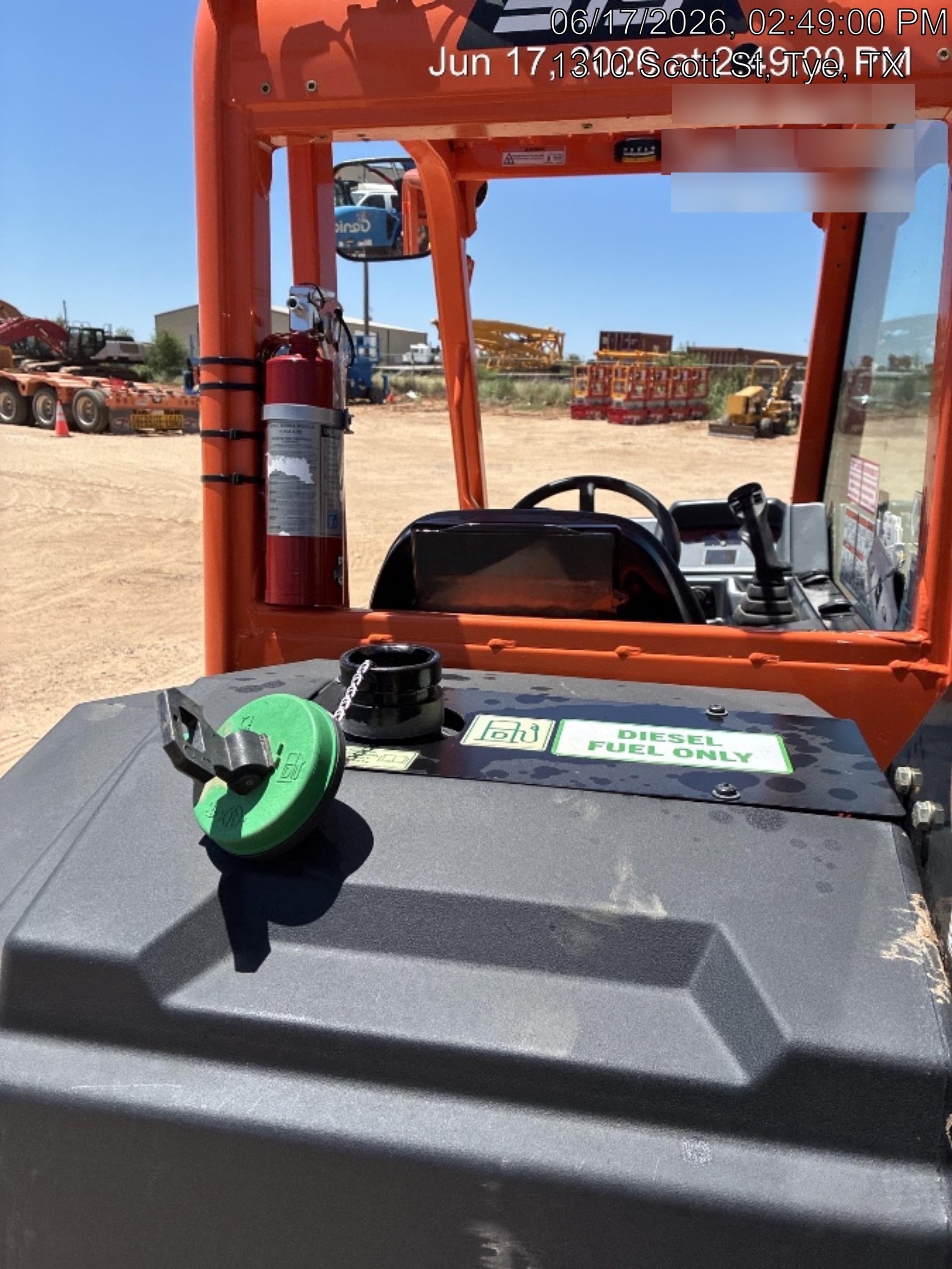 2025 JLG 519