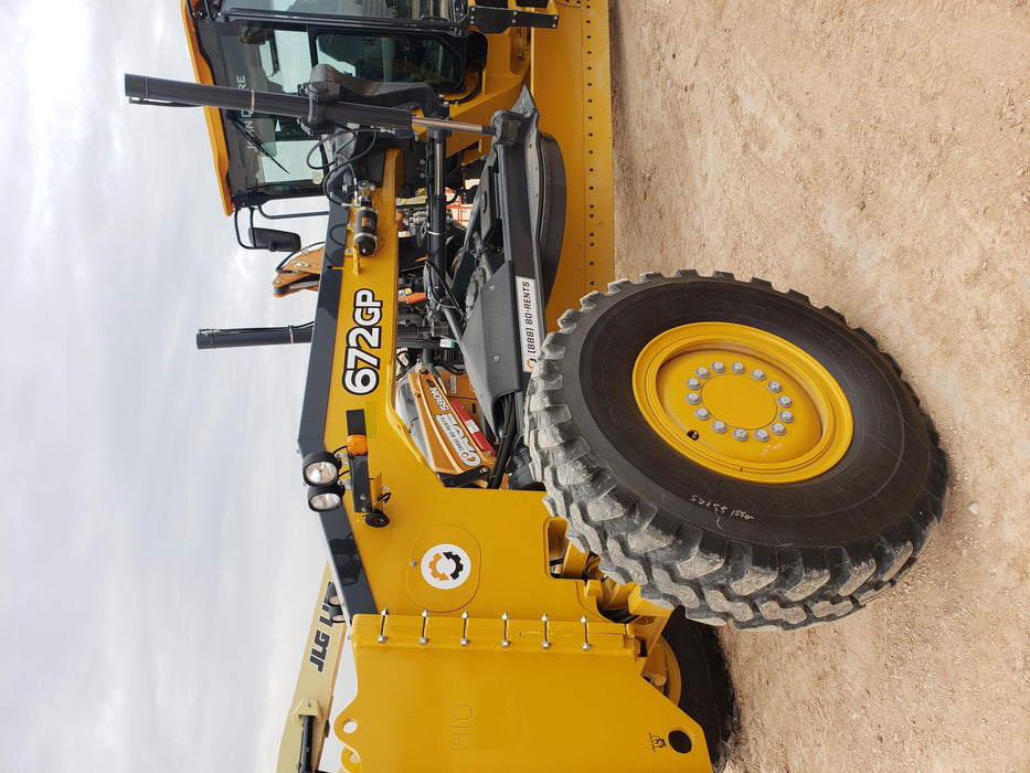 2019 JOHN DEERE 672G