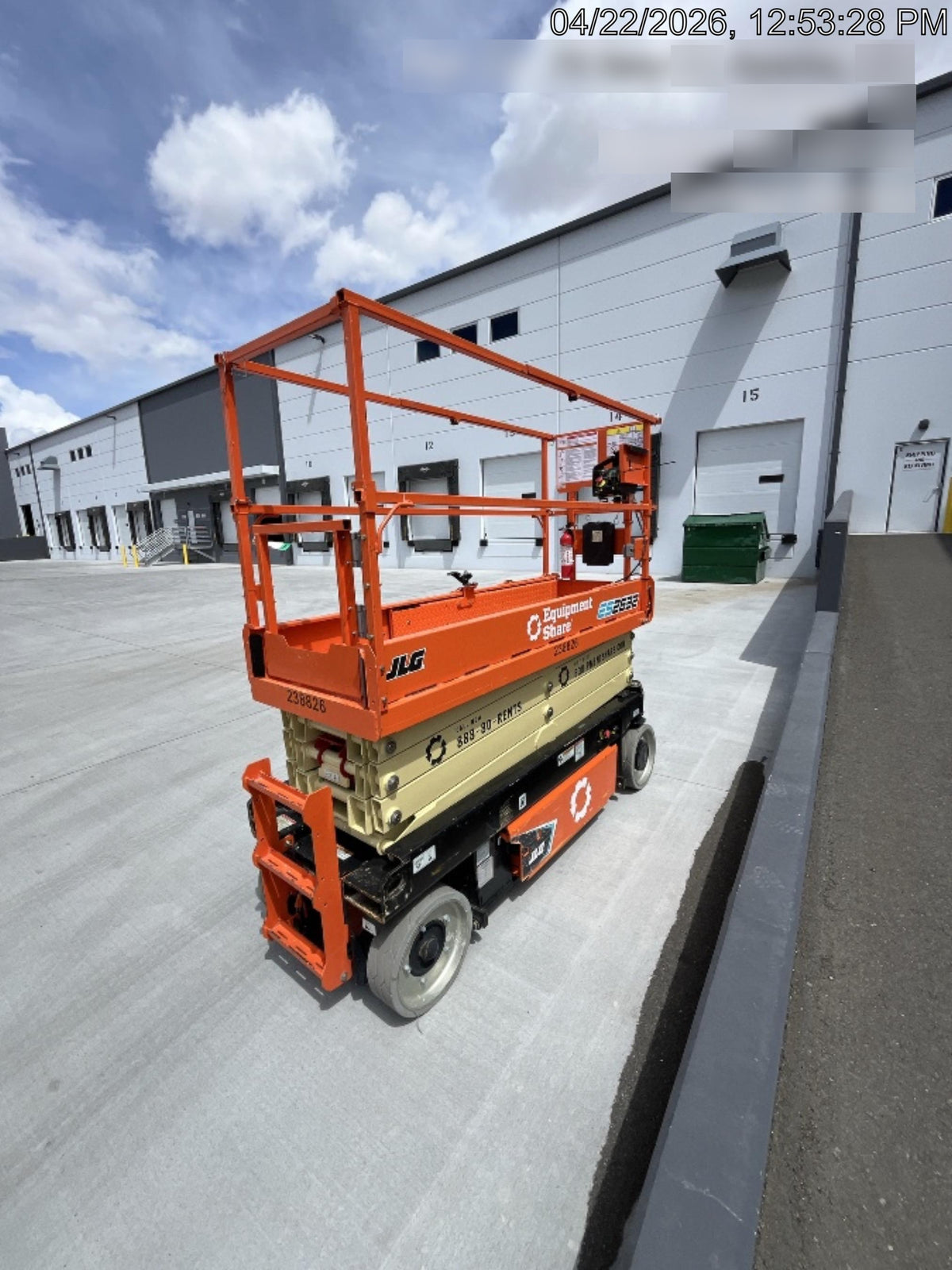 2022 JLG ES2632