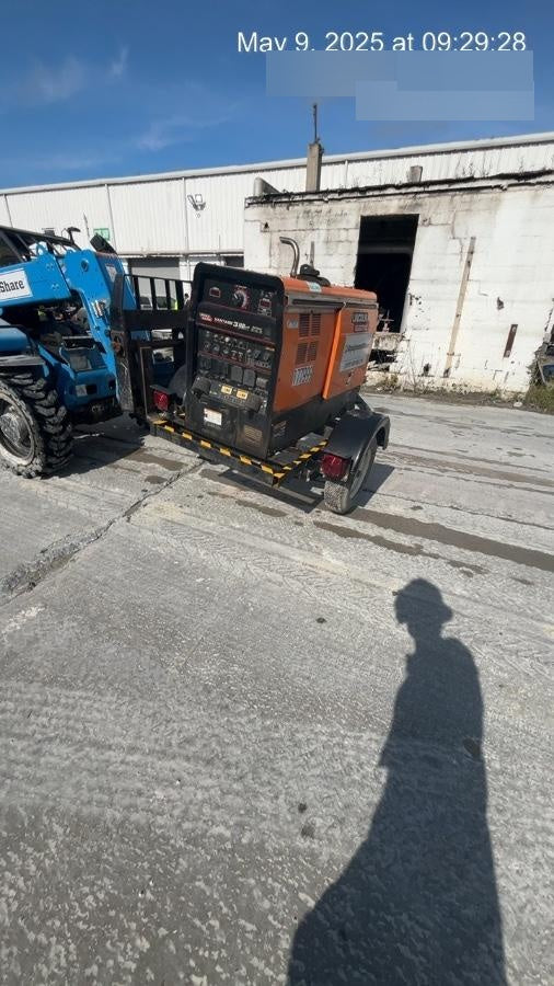 2021 Lincoln Electric Vantage 322 Vantage 322 Ready Pak 3 w/ Decals, ORANGE (includes trailer, cable rack, fender light kit) NO Telematics