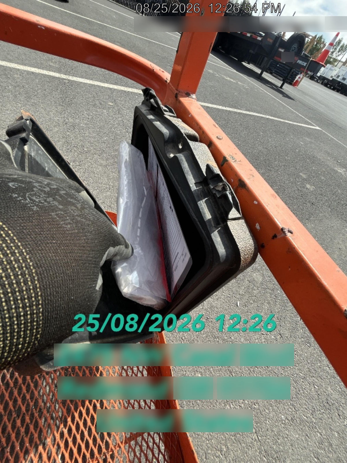 2023 JLG 860SJ