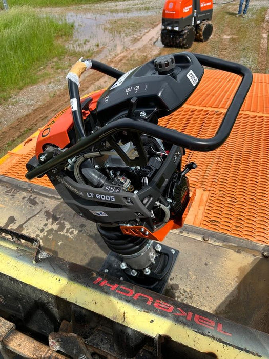 2025 HUSQVARNA LT6005