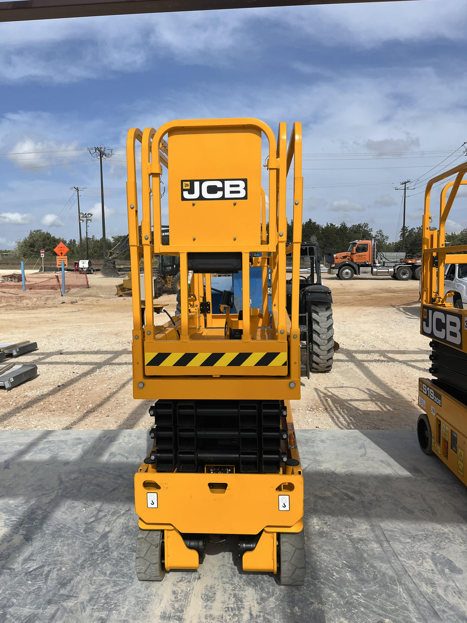 2023 JCB S1930E