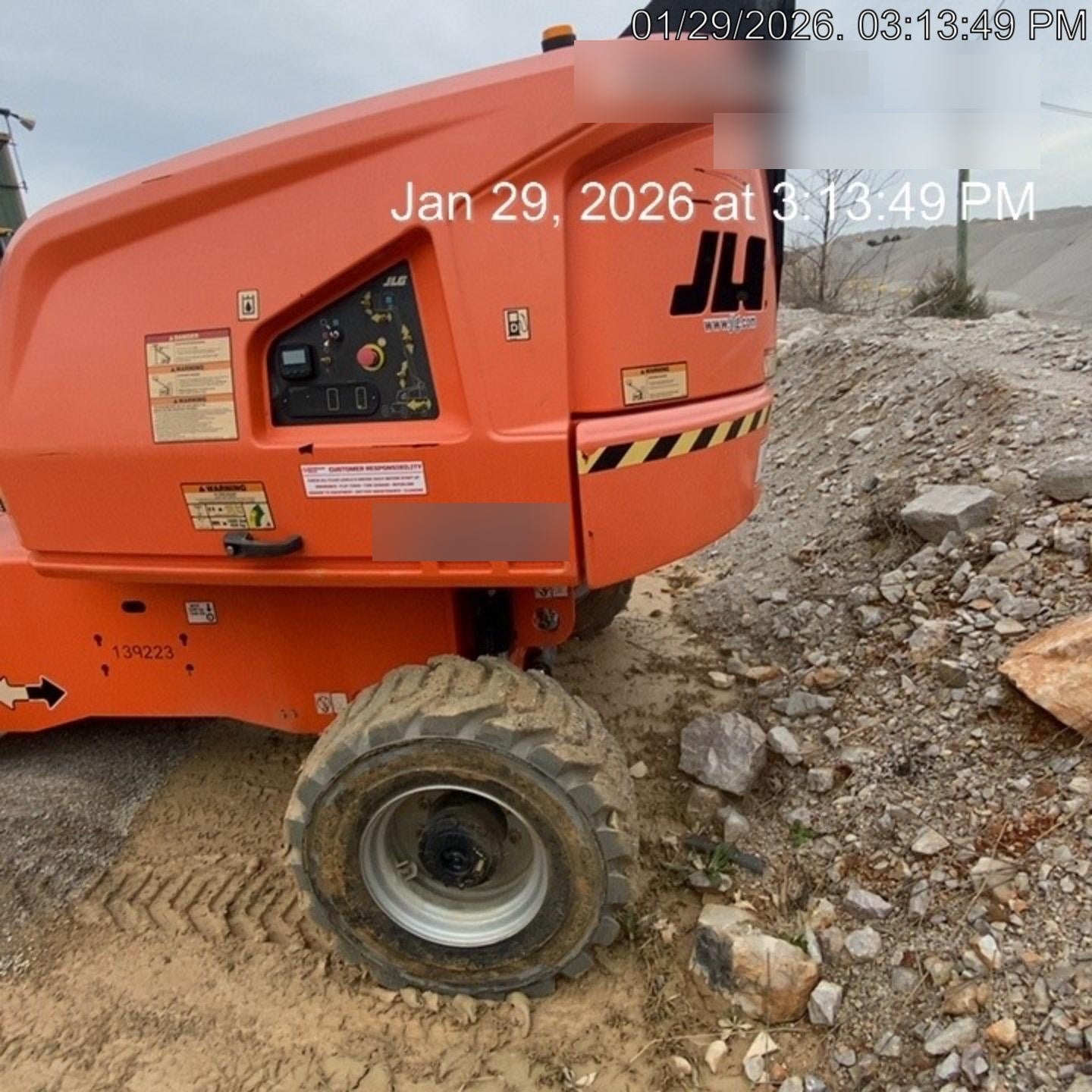 2021 JLG 400S