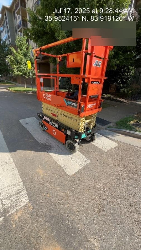 2025 JLG ES1932