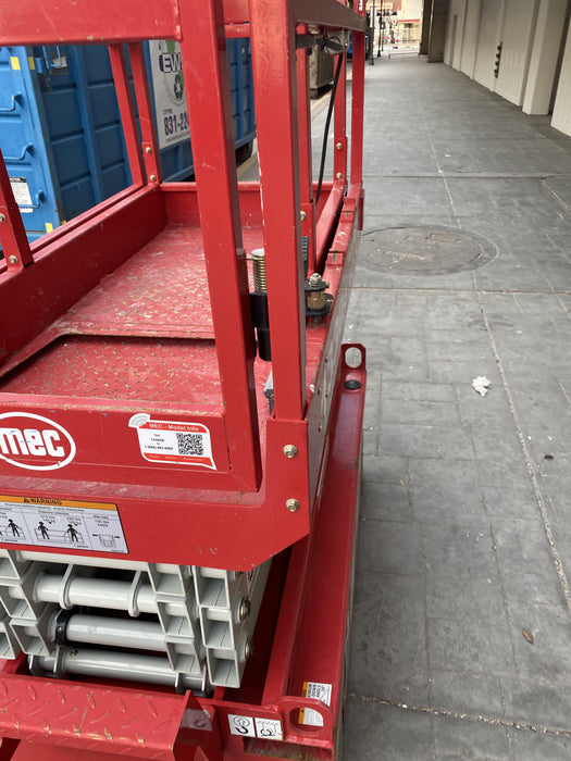 2020 MEC 1330SE Solid NM Tires, Steel Swing out Doors, LCS, Beacon, 900W Invertor