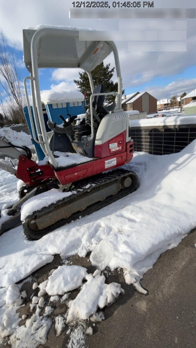 2021 TAKEUCHI TB235-2R