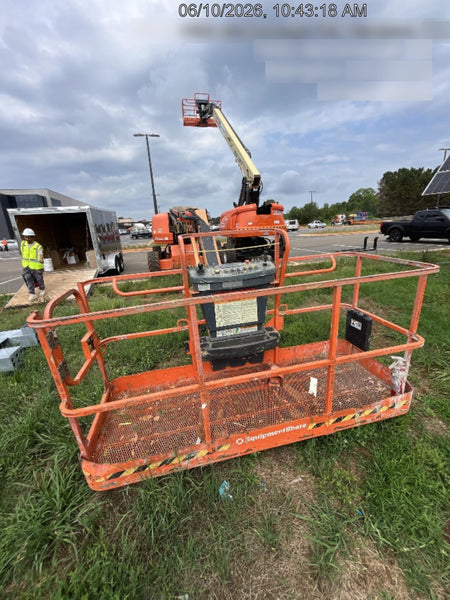 2022 JLG 660SJ