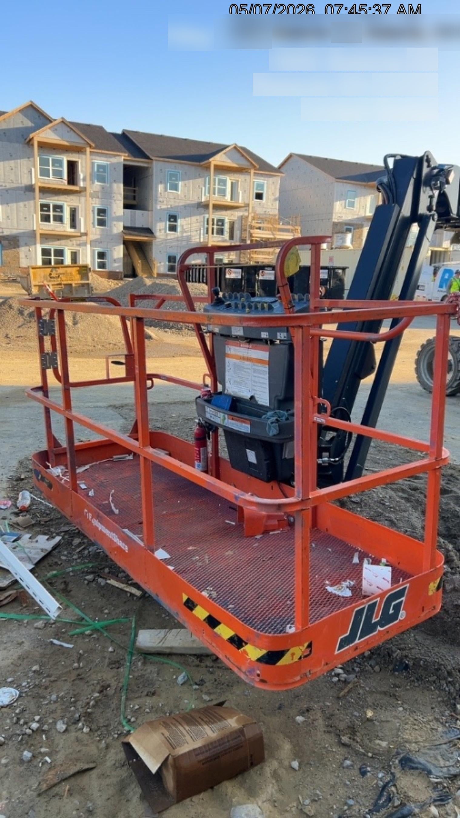 2025 JLG 660SJ