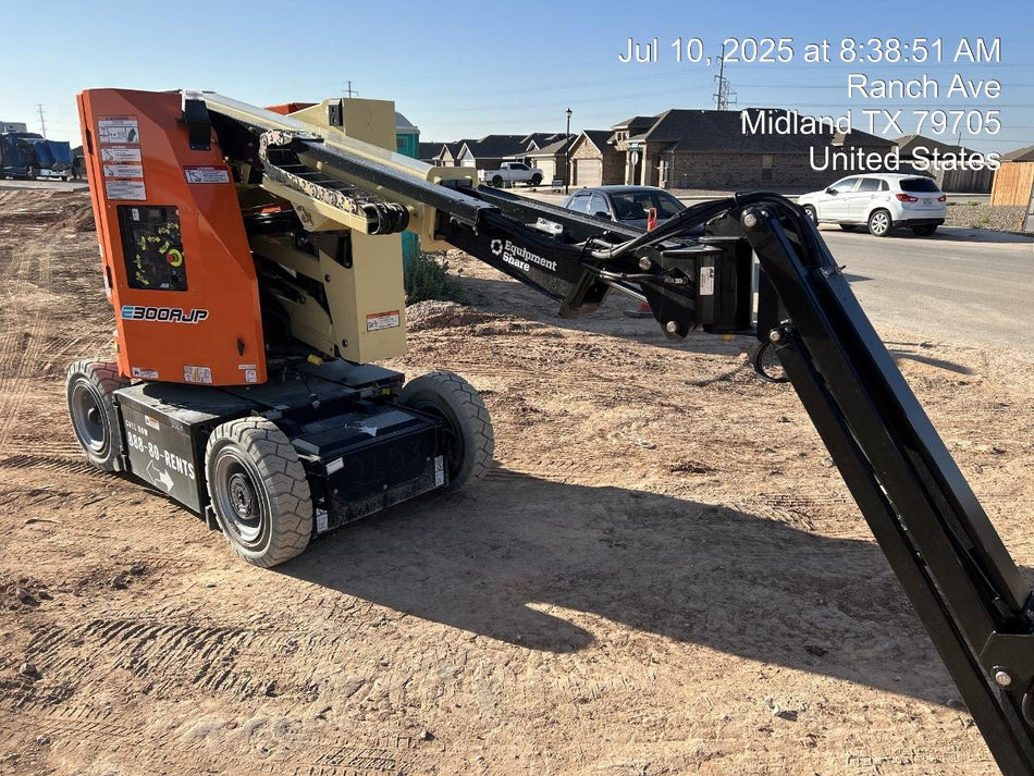 2025 JLG E300AJP