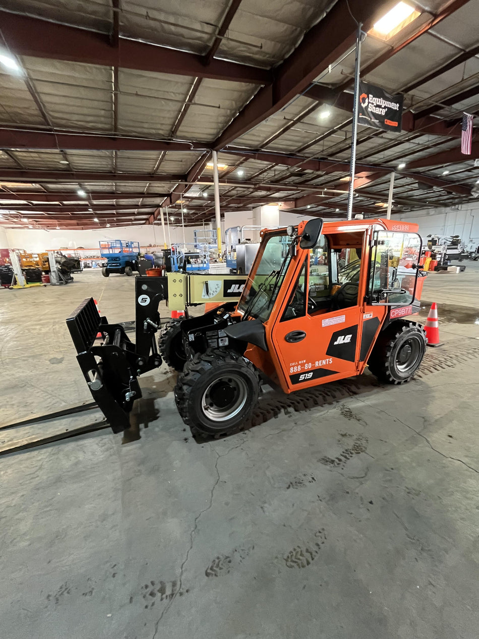 2025 JLG 519