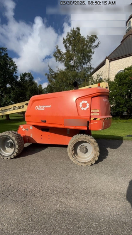 2022 JLG 660SJ