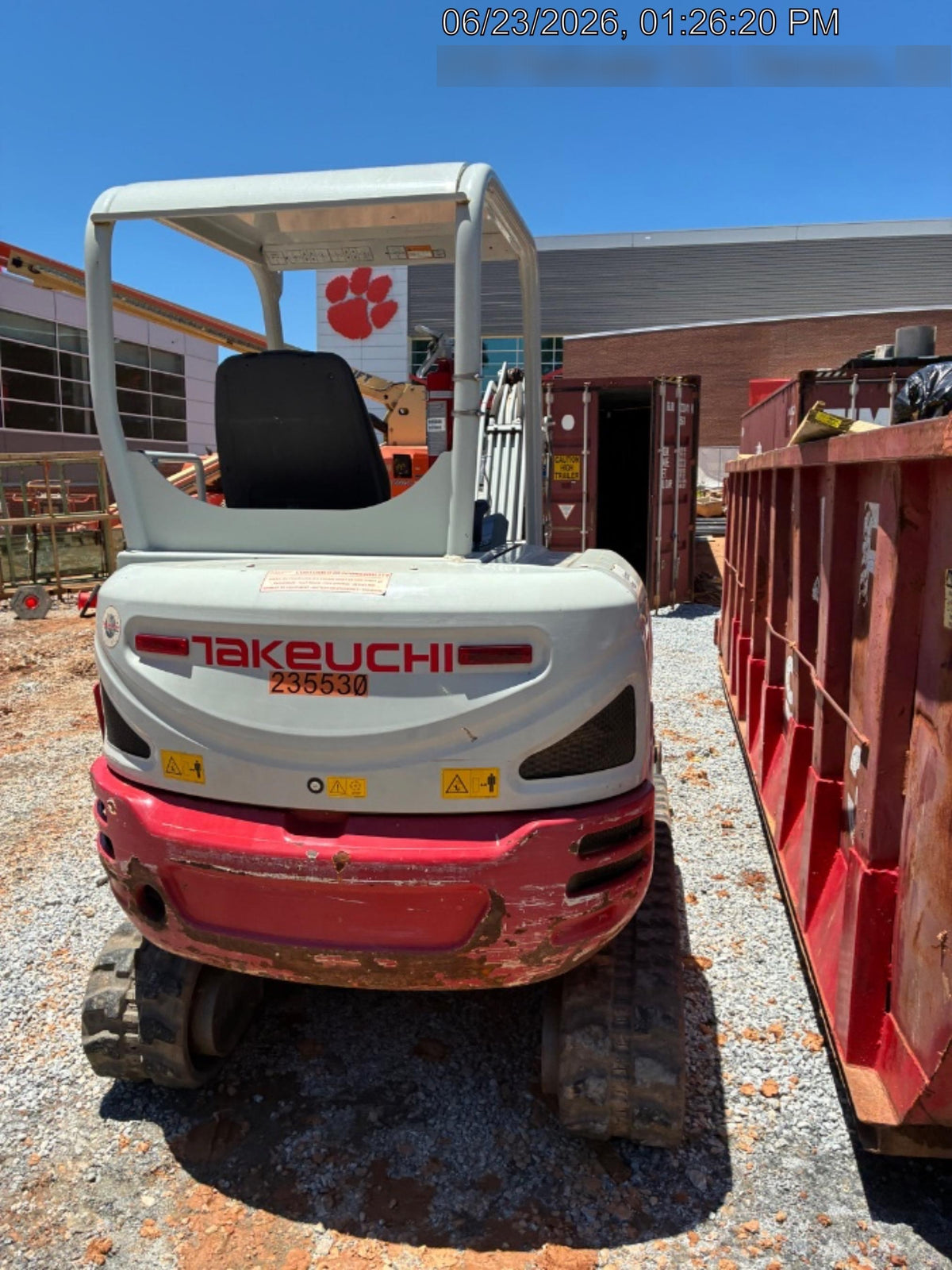2022 TAKEUCHI TB235-2R