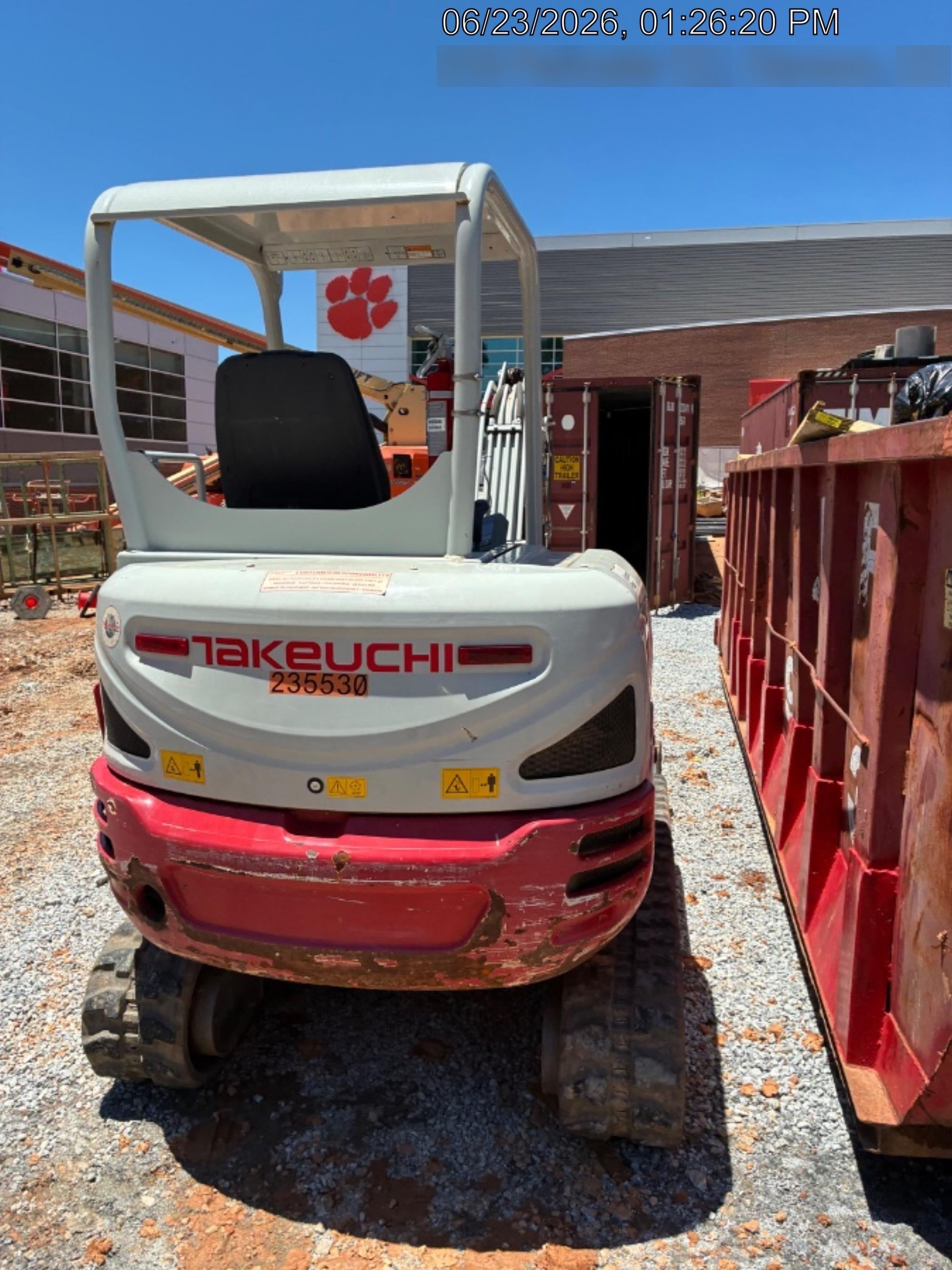 2022 TAKEUCHI TB235-2R
