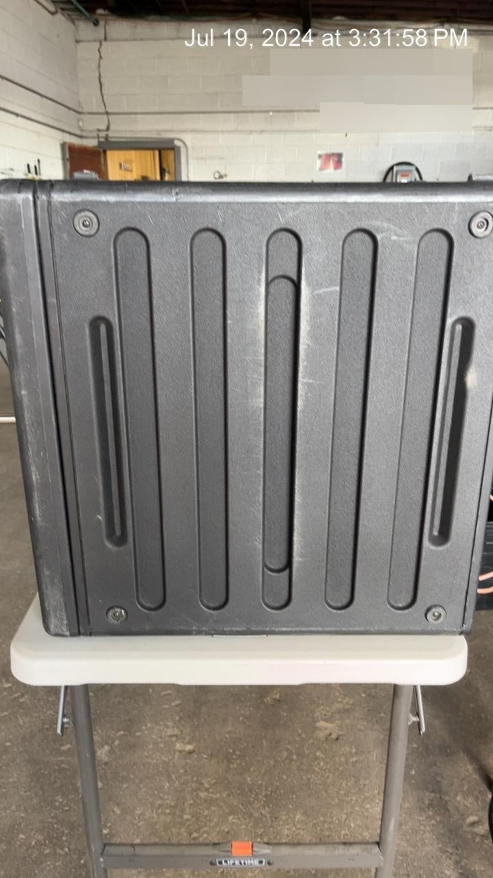 2023 MOTOROLA SLR 5700 (UHF)