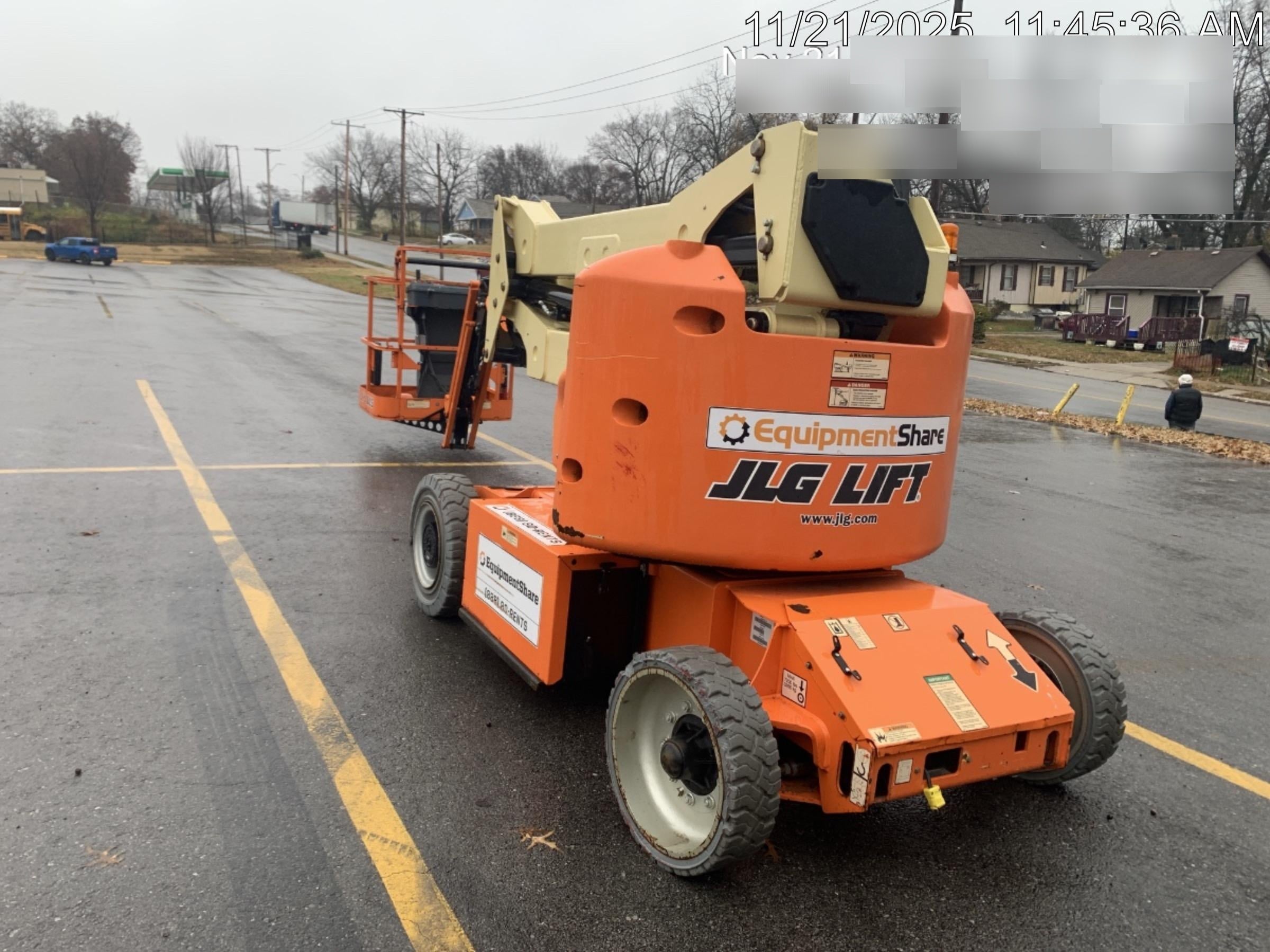 2019 JLG E400AJPN