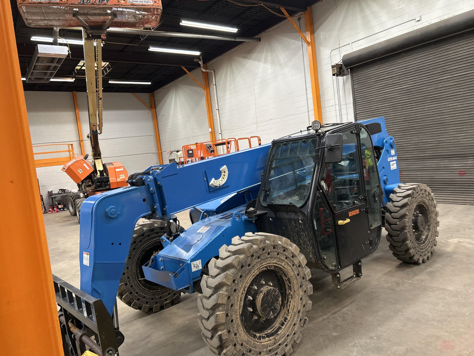 2021 GENIE GTH-844