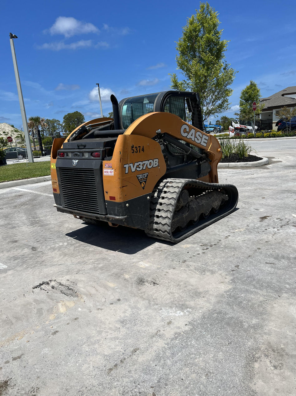 2021 CASE TV370B