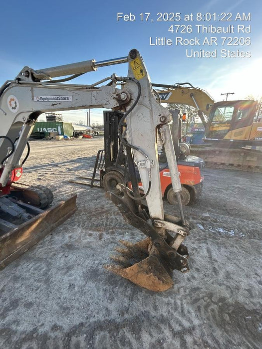 2021 Takeuchi TB235-2R Canopy, Rubber Tracks, Manual QC