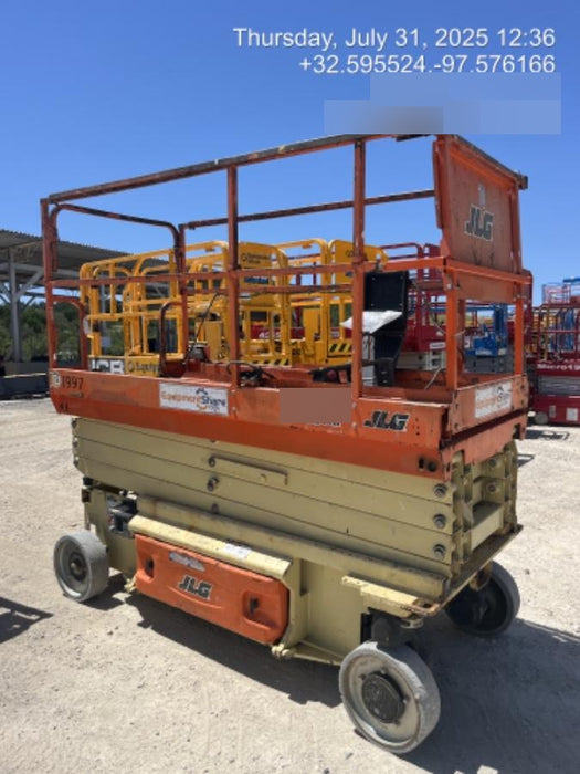 2016 JLG 3246ES