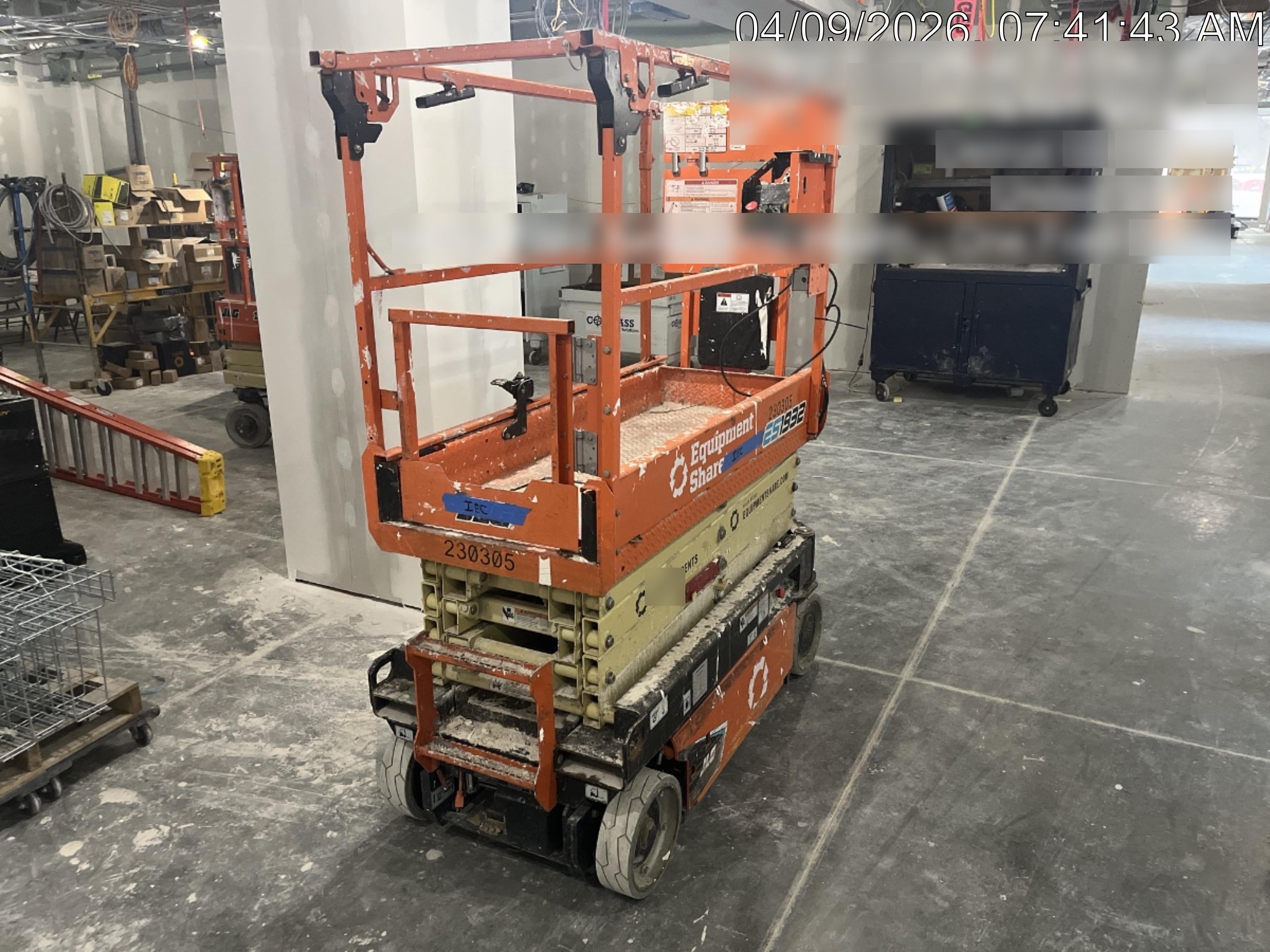 2022 JLG ES1932